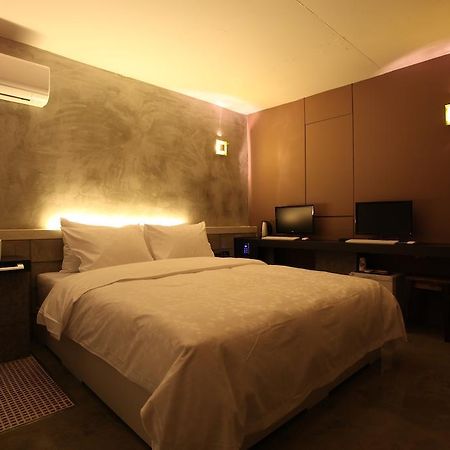 Lusso Hotel Seul Quarto foto
